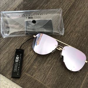 NWT Quay High Key Mini Rimless